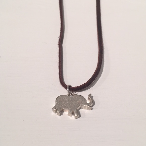 Jessica Simpson Elephant Charm Necklace - Picture 2 of 4